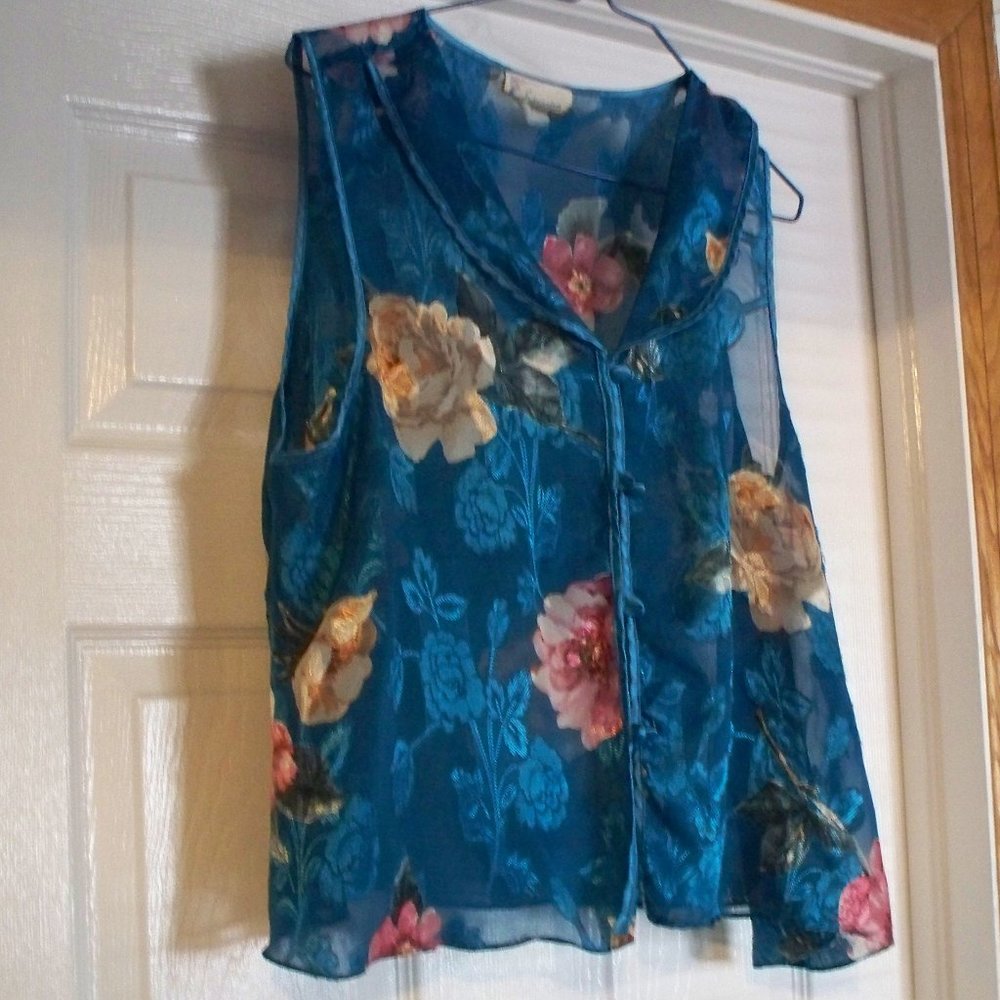 Pretty Flower Blue Blouse